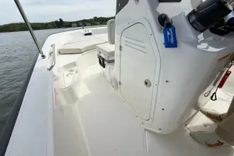 Thumbnail von Boston Whaler 170 Montauk