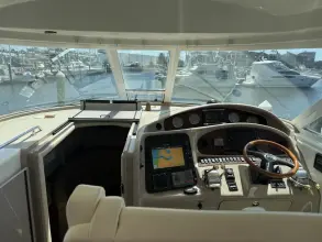 Thumbnail von Sea Ray 390 Motor Yacht