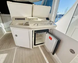 Thumbnail von Sea Ray 390 Motor Yacht