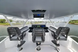 Thumbnail von Viking 72 Convertible LADY SURFBUM