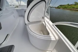 Thumbnail von Viking 72 Convertible LADY SURFBUM