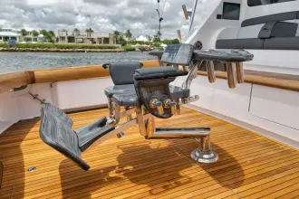 Thumbnail von Viking 72 Convertible LADY SURFBUM