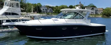 Thumbnail von Tiara Yachts 3200 Open Blue Eyes
