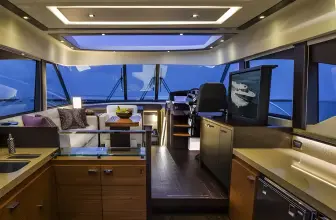 Thumbnail von Tiara Yachts 50 Coupe
