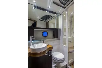 Thumbnail von Tiara Yachts 50 Coupe