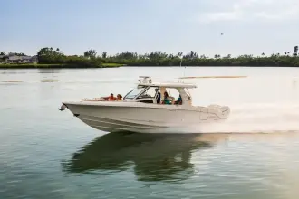 Thumbnail von Boston Whaler 350 Realm