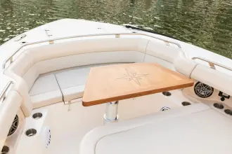Thumbnail von Boston Whaler 350 Realm