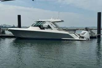 Thumbnail von Tiara Yachts 38 LS