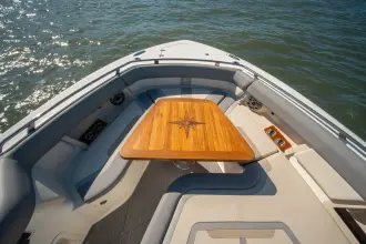 Thumbnail von Boston Whaler 380 Realm RFN II