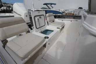 Thumbnail von Boston Whaler 250 Dauntless