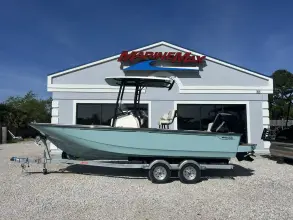 Thumbnail von Boston Whaler 210 Montauk