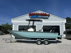 Thumbnail von Boston Whaler 210 Montauk