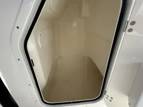 Thumbnail von Boston Whaler 210 Montauk