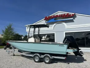 Thumbnail von Boston Whaler 210 Montauk