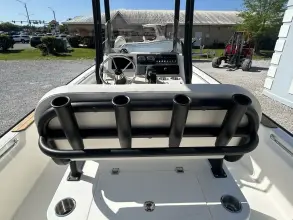Thumbnail von Boston Whaler 210 Montauk