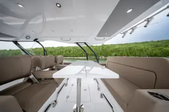 Thumbnail von Cruisers Yachts 38 VTR