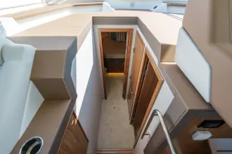 Thumbnail von Cruisers Yachts 42 Cantius