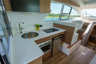 Thumbnail von Cruisers Yachts 42 Cantius