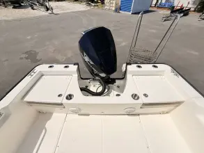 Thumbnail von Boston Whaler 210 Montauk