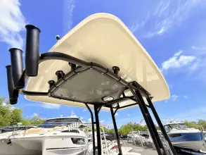 Thumbnail von Boston Whaler 210 Montauk