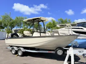 Thumbnail von Boston Whaler 210 Montauk