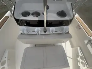 Thumbnail von Boston Whaler 170 Montauk