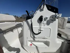 Thumbnail von Boston Whaler 170 Montauk