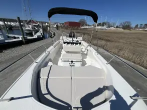 Thumbnail von Boston Whaler 170 Montauk