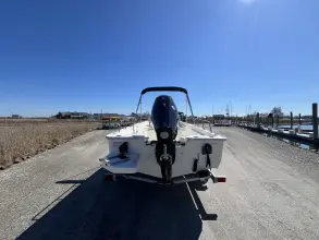 Thumbnail von Boston Whaler 170 Montauk