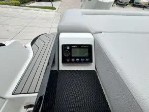 Thumbnail von Sea Ray SLX 260 Außenborder