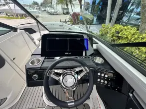 Thumbnail von Sea Ray SLX 260 Außenborder