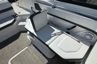 Thumbnail von Sea Ray SPX 210