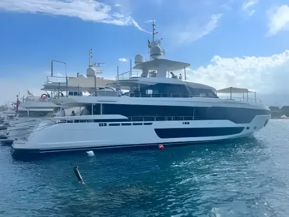 Azimut 36 Fly