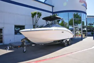 Thumbnail von Sea Ray SPX 210
