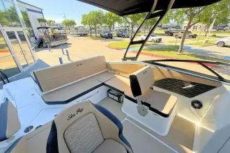 Thumbnail von Sea Ray SPX 210