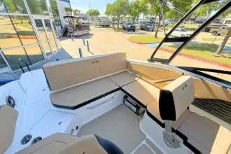 Thumbnail von Sea Ray SPX 210