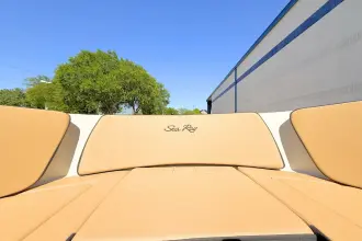 Thumbnail von Sea Ray SPX 210