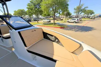 Thumbnail von Sea Ray SPX 210