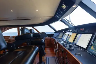 Thumbnail von Viking 82 Kokpit Motor Yat VICTORY