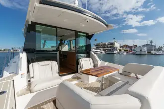 Thumbnail von Tiara Yachts 43LE
