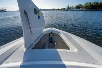 Thumbnail von Tiara Yachts 34LX MULLIGAN