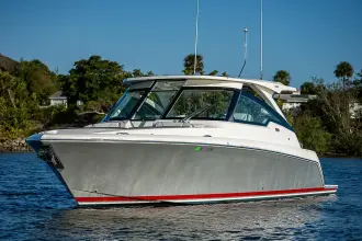 Thumbnail von Tiara Yachts 34LX MULLIGAN