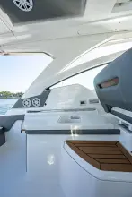 Thumbnail von Tiara Yachts 34LX MULLIGAN