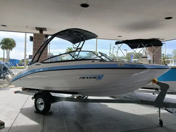 Yamaha AR190