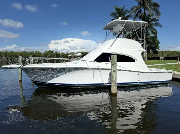Luhrs 38 Convertible Whiskey Romeo