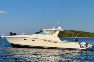 Tiara Yachts 4200 Open Pura Vida XI