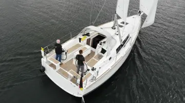 Thumbnail von Beneteau Oceanis 35.1