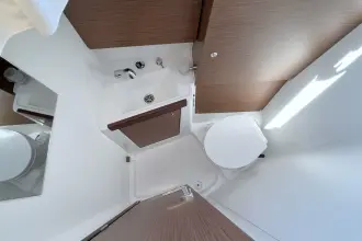 Thumbnail von Beneteau Oceanis 38.1