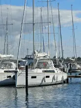 Thumbnail von Beneteau Oceanis 38.1