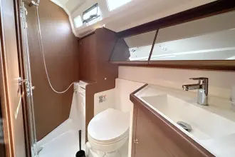 Thumbnail von Beneteau Oceanis 40.1